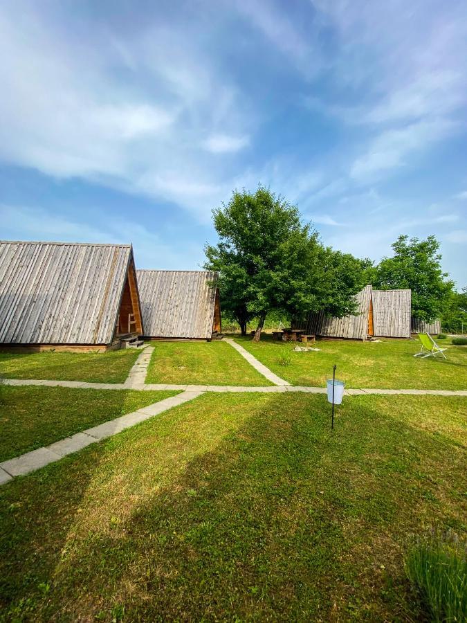 Rooms & Glamping Lana Haus Licko Petrovo Selo Екстер'єр фото