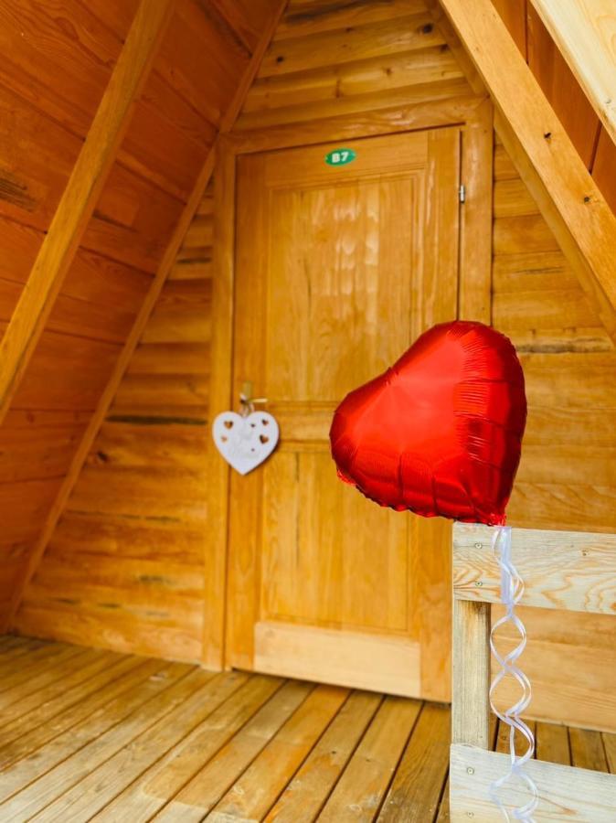 Rooms & Glamping Lana Haus Licko Petrovo Selo Екстер'єр фото