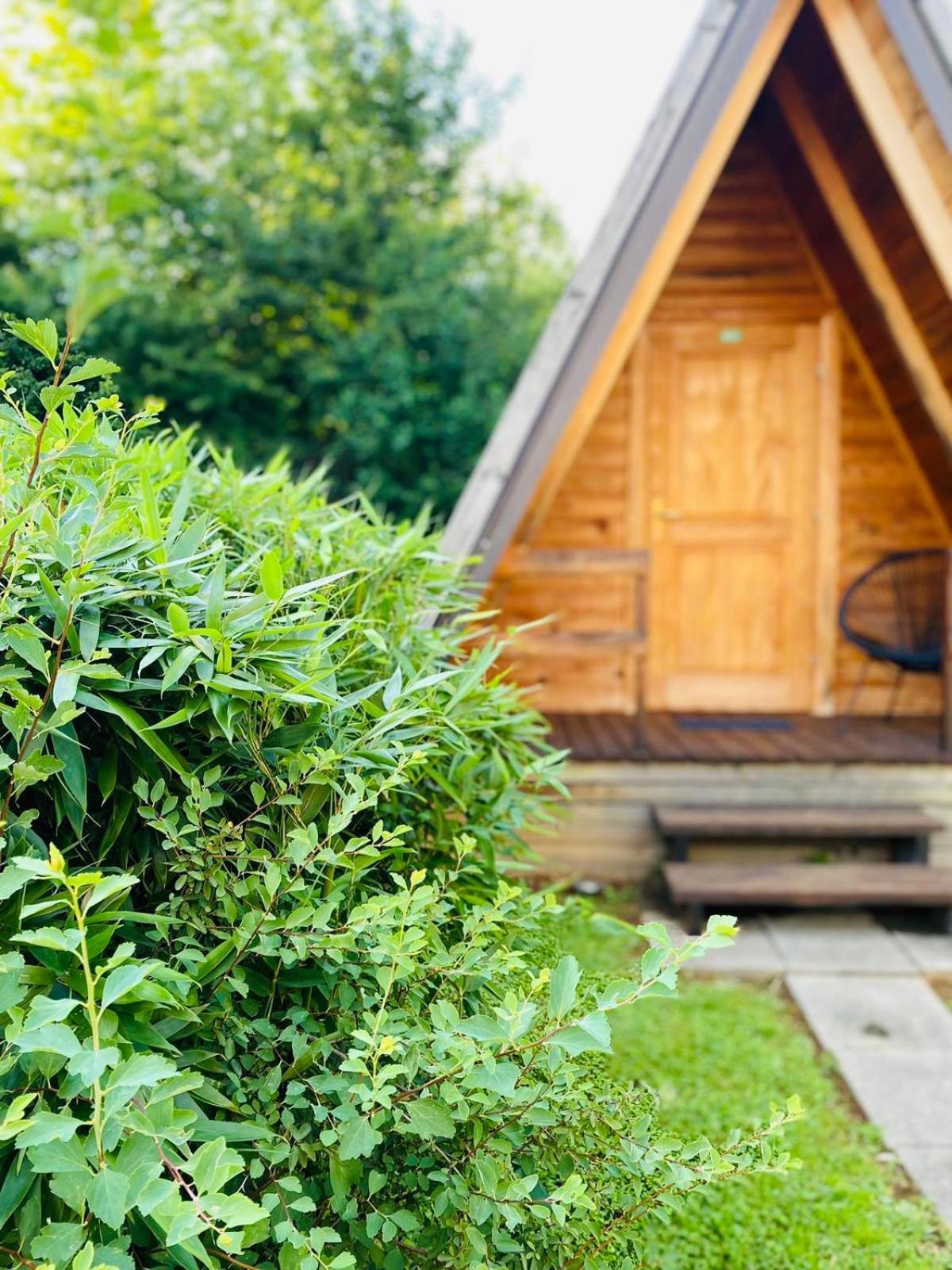 Rooms & Glamping Lana Haus Licko Petrovo Selo Екстер'єр фото